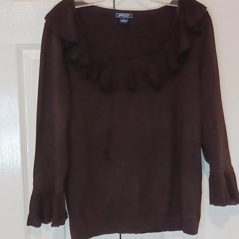 American Living Women's Sweater Size Large
